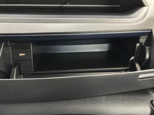 タントカスタムＸディスプレイオーディオ　バックカメラ　Ｂｌｕｅｔｏｏｔｈ　ハンズフリー　ＨＤＭＩ、ＵＳＢソケット　ステアリングスイッチ　両側電動スライドドア　両側シートヒーター　格納式テーブル　キーフリー　スマアシ（長野県）の中古車