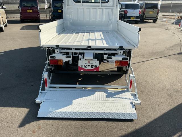 ハイゼットトラックコンパクトテールリフト４ＷＤ　ＣＶＴ　ラジオ　エアコン　パワステ　ＬＥＤヘッドライト　特装車両（長野県）の中古車