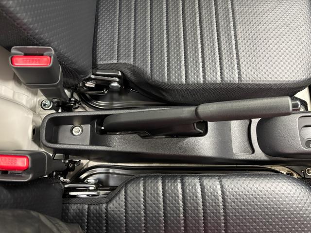 ハイゼットトラックスタンダード　農用スペシャルＡＭ，ＦＭチューナー　マニュアルエアコン　電子制御式４ＷＤ　スーパーデフロック　ＬＥＤ大型荷台作業灯　リヤ４枚リーフスプリング　ハロゲンヘッドランプ　オートライト機能　ショッピングフック　スマアシ（長野県）の中古車