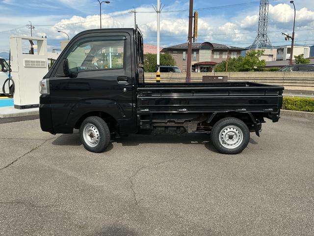 ハイゼットトラックスタンダードＳＡIIIｔ４ＷＤ　ＭＴ　ラジオ　ＬＥＤヘッドライト　エアコン　パワステ　スマートアシスト（長野県）の中古車