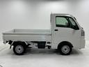 ＡＭ，ＦＭチューナー　マニュアルエアコン　電子制御式４ＷＤ　スーパーデフロック　ＬＥＤ大型荷台作業灯　リヤ４枚リーフスプリング　ハロゲンヘッドランプ　オートライト機能　ショッピングフック　スマアシ（長野県）の中古車