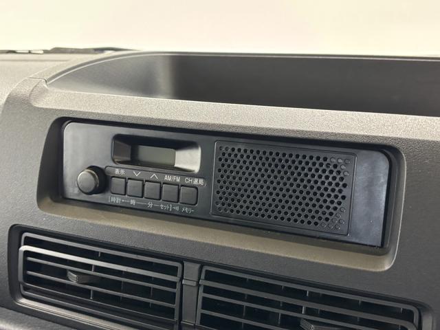ハイゼットカーゴＤＸＡＭ・ＦＭラジオ　マニュアルエアコン　　　ＣＶＴ　オートライト（長野県）の中古車