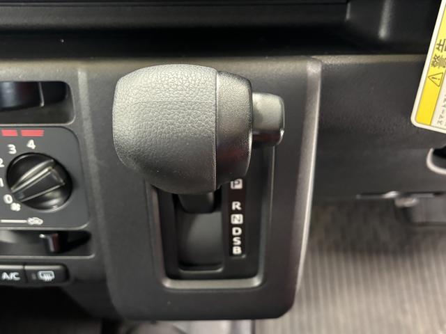 ハイゼットカーゴＤＸＡＭ・ＦＭラジオ　マニュアルエアコン　　　ＣＶＴ　オートライト（長野県）の中古車