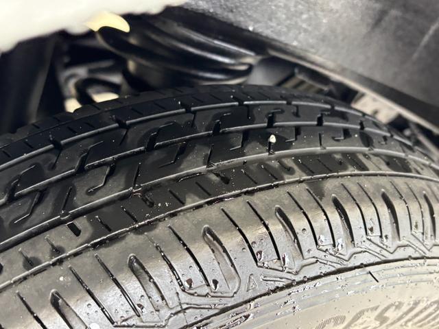 ハイゼットカーゴＤＸＡＭ・ＦＭラジオ　マニュアルエアコン　　　ＣＶＴ　オートライト（長野県）の中古車