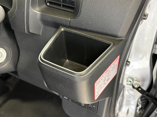 ハイゼットカーゴＤＸＡＭ・ＦＭラジオ　マニュアルエアコン　　　ＣＶＴ　オートライト（長野県）の中古車