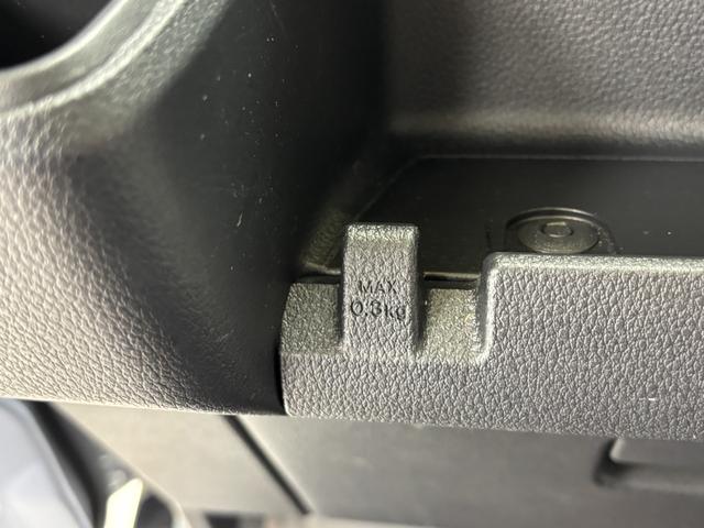 ハイゼットカーゴＤＸＡＭ・ＦＭラジオ　マニュアルエアコン　　　ＣＶＴ　オートライト（長野県）の中古車