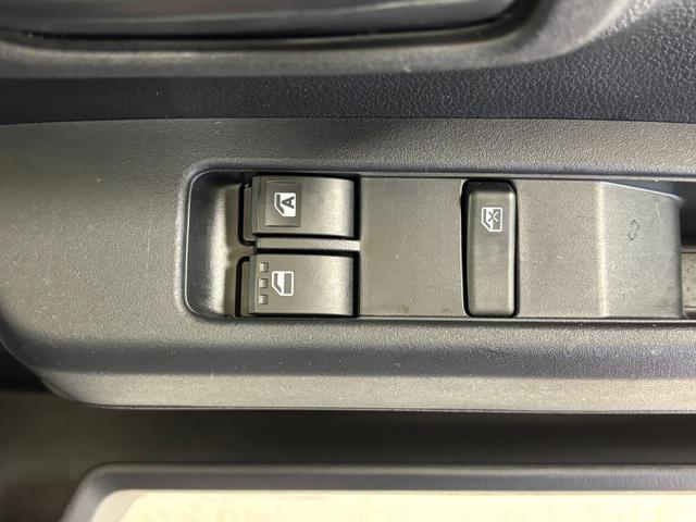 ハイゼットカーゴＤＸＡＭ・ＦＭラジオ　マニュアルエアコン　　　ＣＶＴ　オートライト（長野県）の中古車