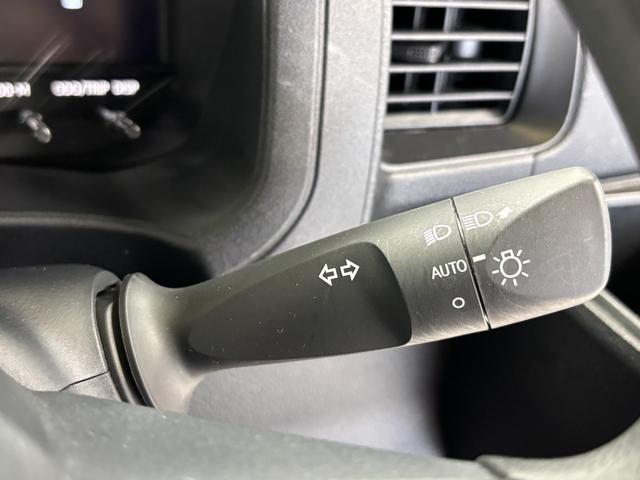 ハイゼットカーゴＤＸＡＭ・ＦＭラジオ　マニュアルエアコン　　　ＣＶＴ　オートライト（長野県）の中古車