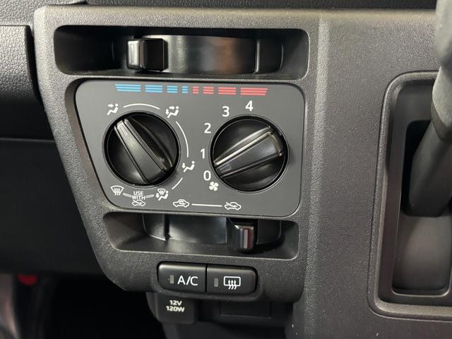 ハイゼットカーゴＤＸＡＭ・ＦＭラジオ　マニュアルエアコン　　　ＣＶＴ　オートライト（長野県）の中古車
