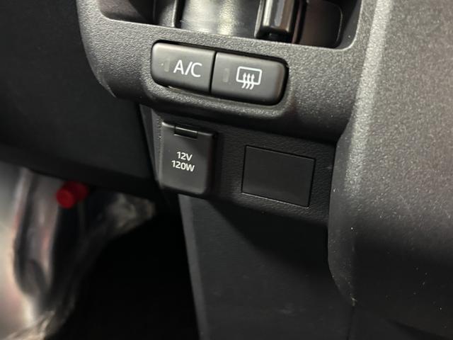 ハイゼットカーゴＤＸＡＭ・ＦＭラジオ　マニュアルエアコン　　　ＣＶＴ　オートライト（長野県）の中古車