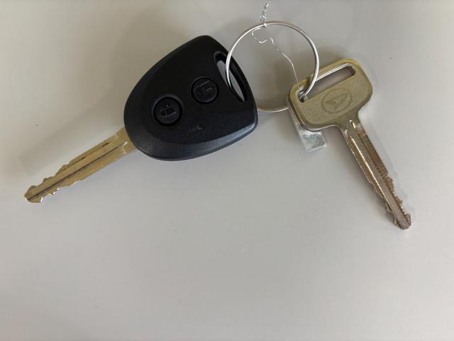 ハイゼットカーゴＤＸＡＭ・ＦＭラジオ　マニュアルエアコン　　　ＣＶＴ　オートライト（長野県）の中古車