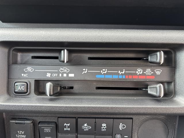 ハイゼットトラックスタンダード　農用スペシャルＡＭ／ＦＭチューナー　マニュアルエアコン　パワーステアリング　リヤ４枚リーフスプリング　電子制御式４ＷＤ　スーパーデフロック　スペアタイヤ　ＬＥＤ大型荷台作業灯　スマアシ（長野県）の中古車