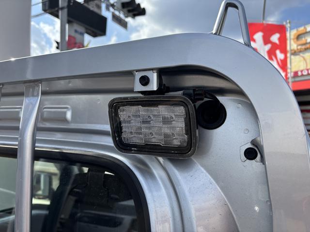 ハイゼットトラックスタンダード　農用スペシャルＡＭ／ＦＭチューナー　マニュアルエアコン　パワーステアリング　リヤ４枚リーフスプリング　電子制御式４ＷＤ　スーパーデフロック　スペアタイヤ　ＬＥＤ大型荷台作業灯　スマアシ（長野県）の中古車