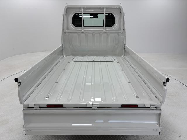 ハイゼットトラックスタンダードＭＴ５　ＡＭ，ＦＭチューナー　マニュアルエアコン　パートタイム４ＷＤ　アクセサリーソケット　ショッピングフック　ハロゲンヘッドランプ　オートライト機能　スマアシ（長野県）の中古車