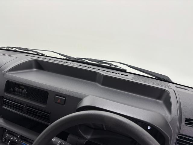 ハイゼットトラックスタンダードＭＴ５　ＡＭ，ＦＭチューナー　マニュアルエアコン　パートタイム４ＷＤ　アクセサリーソケット　ショッピングフック　ハロゲンヘッドランプ　オートライト機能　スマアシ（長野県）の中古車
