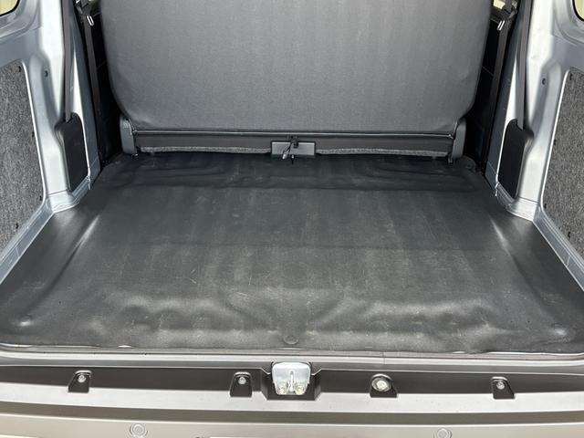 ハイゼットカーゴＤＸＡＭ・ＦＭラジオ　マニュアルエアコン　　　ＣＶＴ　オートライト（長野県）の中古車