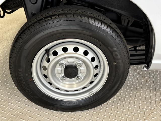 ハイゼットカーゴＤＸＡＭ・ＦＭラジオ　マニュアルエアコン　　　ＣＶＴ　オートライト（長野県）の中古車