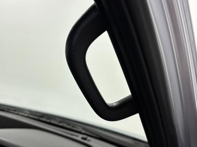 ハイゼットカーゴＤＸＡＭ・ＦＭラジオ　マニュアルエアコン　　　ＣＶＴ　オートライト（長野県）の中古車
