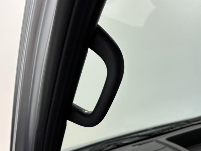 ハイゼットカーゴＤＸＡＭ・ＦＭラジオ　マニュアルエアコン　　　ＣＶＴ　オートライト（長野県）の中古車