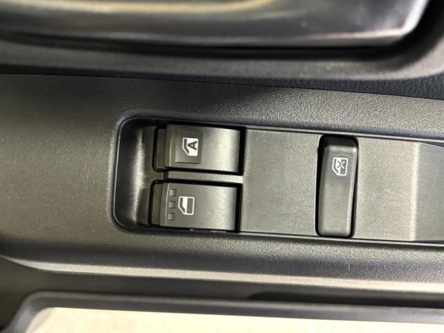 ハイゼットカーゴＤＸＡＭ・ＦＭラジオ　マニュアルエアコン　　　ＣＶＴ　オートライト（長野県）の中古車