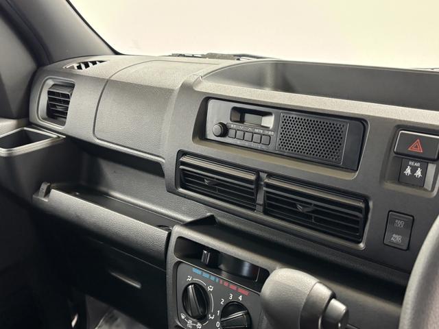 ハイゼットカーゴＤＸＡＭ・ＦＭラジオ　マニュアルエアコン　　　ＣＶＴ　オートライト（長野県）の中古車