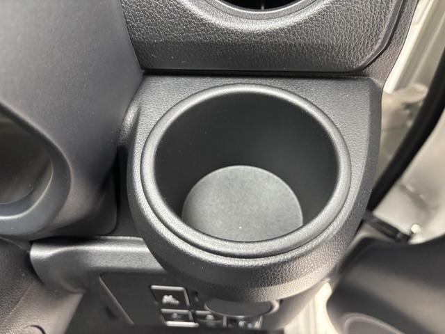 ミライースＬ　ＳＡIIIオーディオレス　マニュアルエアコン　パワーウィンドゥスイッチ　キーレスエントリー　パンク応急修理キット　スマートアシスト　インパネセンタートレイ　　オートライト機能　１３インチフルホイールキャップ（長野県）の中古車