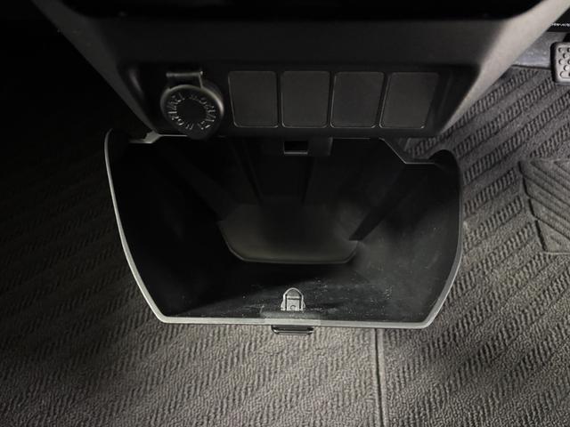 トールカスタムＧ　ターボターボ　エンジンスターター　ＥＴＣ　ドラレコ　純正ナビ　パノラマモニター　Ｂｌｕｅｔｏｏｔｈ　フルセグ　ＵＳＢソケット　両側電動スライドドア　ＬＥＤ　オートライト　フラット荷室　キーフリー　スマアシ（長野県）の中古車