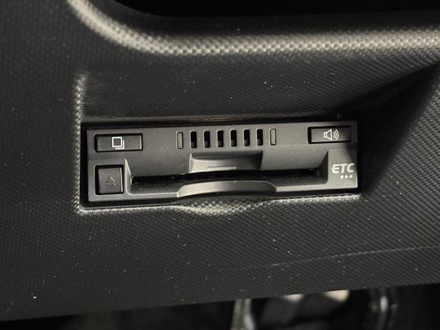 ロッキープレミアムドラレコ　ＥＴＣ　追従機能　純正ナビ　パノラマモニター　Ｂｌｕｅｔｏｏｔｈ　ワンセグ　ＣＤ，ＤＶＤ　ＵＳＢソケット　両側シートヒーター　ＬＥＤ　オートライト　プッシュスタート　キーフリー　スマアシ（長野県）の中古車