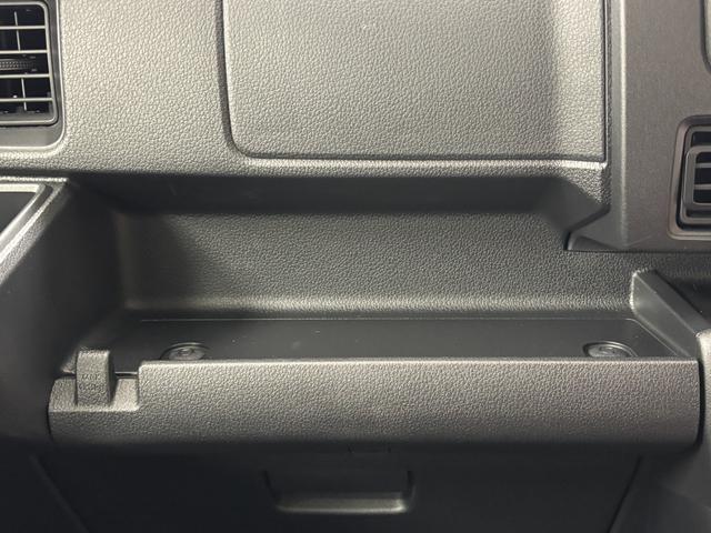 ハイゼットカーゴクルーズターボターボ CDチューナー マニュアルエアコン 電子制御式4WD フルフラット荷室 オーバーヘッドシェルフ ショッピングフック 電動格納ミラー オートライト機能 プッシュスタート キーフリー スマアシ(長野県)の中古車