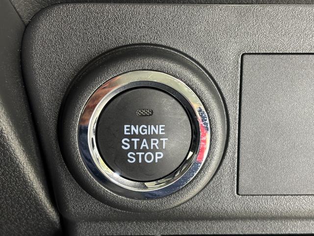 ハイゼットカーゴクルーズターボターボ CDチューナー マニュアルエアコン 電子制御式4WD フルフラット荷室 オーバーヘッドシェルフ ショッピングフック 電動格納ミラー オートライト機能 プッシュスタート キーフリー スマアシ(長野県)の中古車