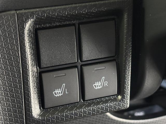 タントファンクロスターボ eco IDLE非装着車ターボ オーディオレス USBソケット 両側電動スライドドア ミラクルオープンドア 両側シートヒーター サンシェード 格納式テーブル LED フォグランプ オートライト キーフリー 衝突回避(長野県)の中古車