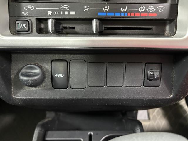 ハイゼットトラックハイルーフAM.FMチューナー マニュアルエアコン パートタイム4WD テールゲートチェーン 荷台ゴムマット フレームプロテクター アクセサリーソケット ショッピングフック(長野県)の中古車