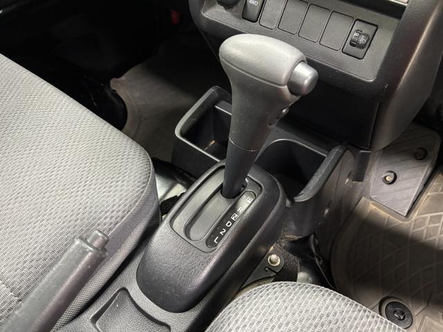 ハイゼットトラックハイルーフAM.FMチューナー マニュアルエアコン パートタイム4WD テールゲートチェーン 荷台ゴムマット フレームプロテクター アクセサリーソケット ショッピングフック(長野県)の中古車