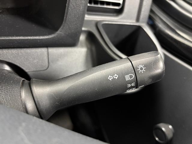 ハイゼットトラックハイルーフAM.FMチューナー マニュアルエアコン パートタイム4WD テールゲートチェーン 荷台ゴムマット フレームプロテクター アクセサリーソケット ショッピングフック(長野県)の中古車