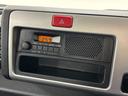 ＡＭ．ＦＭチューナー　マニュアルエアコン　パートタイム４ＷＤ　テールゲートチェーン　荷台ゴムマット　フレームプロテクター　アクセサリーソケット　ショッピングフック（長野県）の中古車