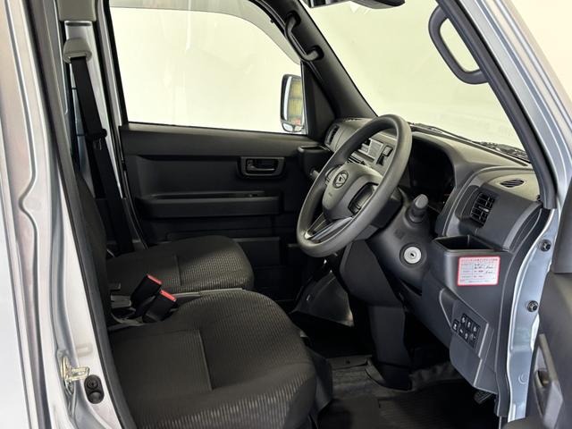 ハイゼットカーゴＤＸＡＭ・ＦＭラジオ　オートライト　ＣＶＴ　　マニュアルエアコン（長野県）の中古車