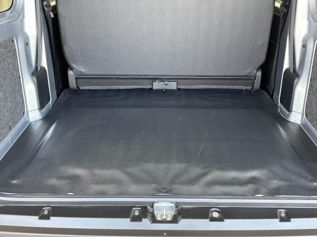 ハイゼットカーゴＤＸＡＭ・ＦＭラジオ　オートライト　ＣＶＴ　　マニュアルエアコン（長野県）の中古車