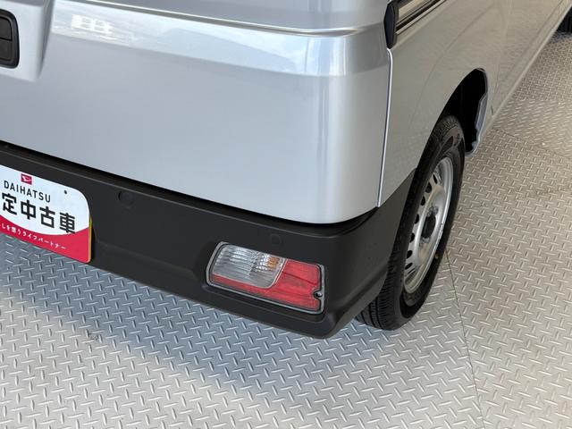 ハイゼットカーゴＤＸＡＭ・ＦＭラジオ　オートライト　ＣＶＴ　　マニュアルエアコン（長野県）の中古車