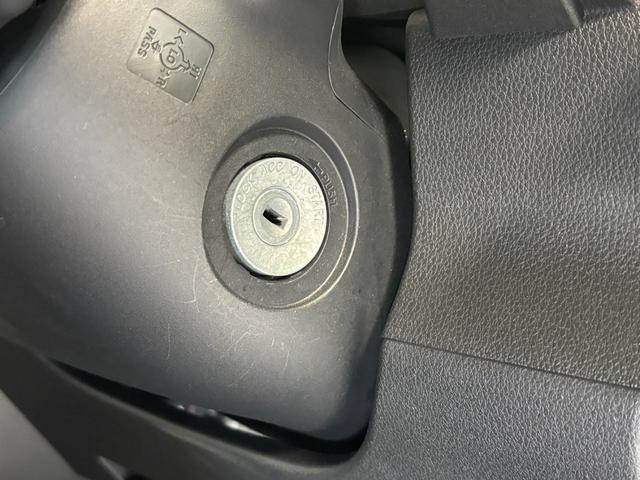 ハイゼットカーゴＤＸＡＭ・ＦＭラジオ　オートライト　ＣＶＴ　　マニュアルエアコン（長野県）の中古車