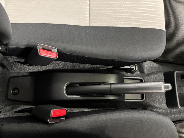 ミライースＬ　ＳＡIII防錆塗装済み　オーディオレス　マニュアルエアコン　パワーウィンドゥ　オートライト機能　キーレスエントリー　１３インチフルホイールキャップ　パンク応急修理キット搭載　スマートアシスト（長野県）の中古車