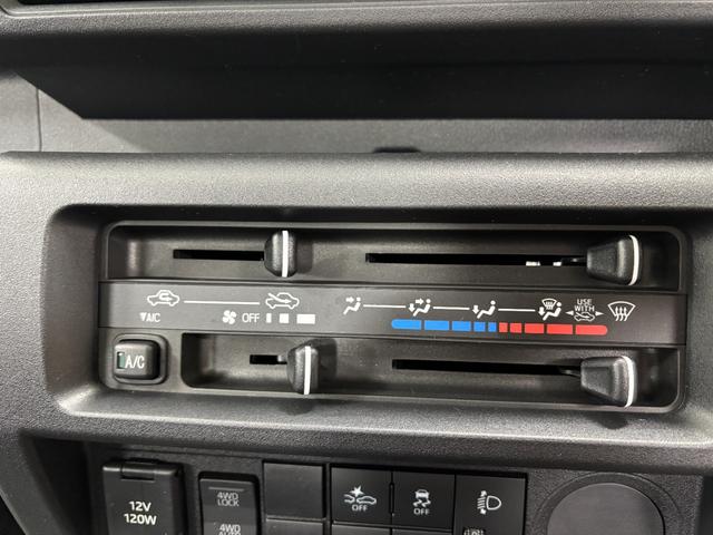 ハイゼットトラックスタンダード防錆塗装済み マニュアルエアコン パワステ AM/FMチューナー ゲートプロテクター ガードフレームプロテクター 荷台ゴムマット(5mm) アッパートレイ ショッピングフック スマートアシスト(長野県)の中古車