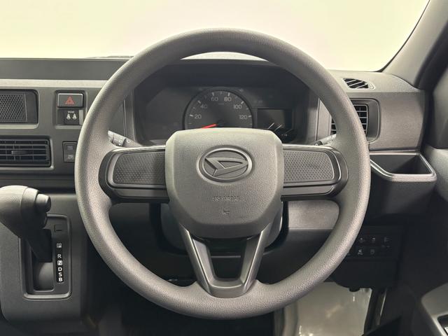 ハイゼットカーゴＤＸＡＭ・ＦＭチューナー　マニュアルエアコン　両側スライドドア　フルフラット荷室　オーバーヘッドシェルフ　ハロゲンヘッドランプ　両側パワーウィンドゥ　キーレスエントリー　ショッピングフック　スマアシ（長野県）の中古車
