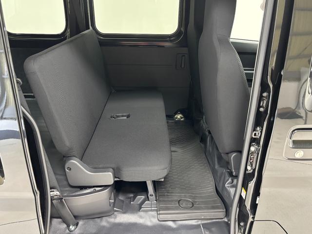 ハイゼットカーゴDXAM.FMチューナー マニュアルエアコン 電子制御式4WD フルフラット荷室 両側スライドドア ショッピングフック オーバーヘッドシェルフ オートライト機能 キーレスエントリー 衝突回避(長野県)の中古車