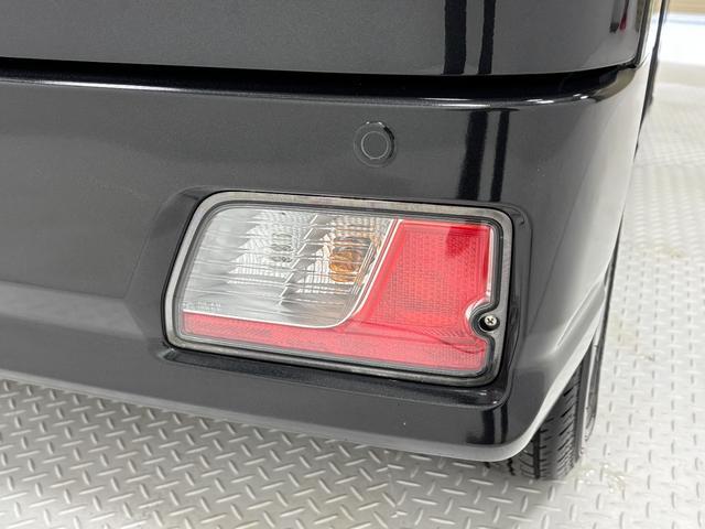 ハイゼットカーゴDXAM.FMチューナー マニュアルエアコン 電子制御式4WD フルフラット荷室 両側スライドドア ショッピングフック オーバーヘッドシェルフ オートライト機能 キーレスエントリー 衝突回避(長野県)の中古車
