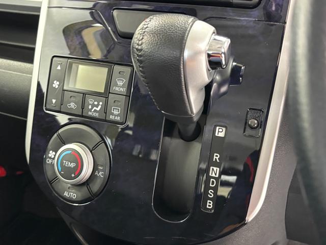 タントカスタムＲＳ　トップエディションＳＡIIIカーナビ　バックカメラ　ターボエンジン　　両側電動スライドドア　オートライト　オートエアコン　シートヒーター　ＬＥＤヘッドランプ　ＬＥＤフォグランプ　ＣＶＴ（長野県）の中古車