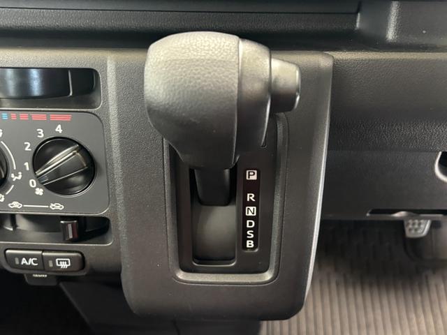 ハイゼットカーゴＤＸＡＭ・ＦＭラジオ　マニュアルエアコン　　オートライト　ＣＶＴ（長野県）の中古車