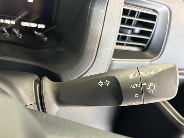 ハイゼットカーゴＤＸＡＭ・ＦＭラジオ　マニュアルエアコン　　オートライト　ＣＶＴ（長野県）の中古車