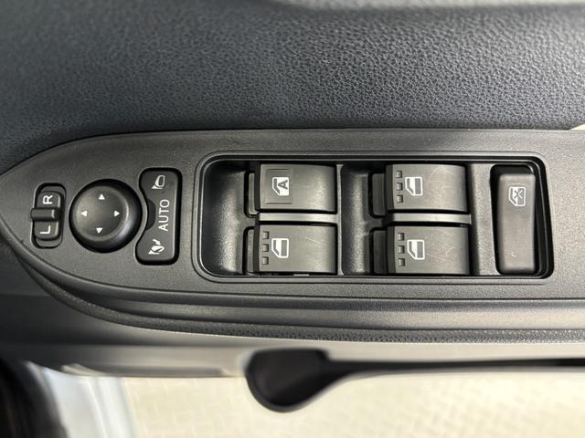 タントＸオーディオレス　ＵＳＢソケット　ステアリングスイッチ　片側電動スライドドア　ミラクルオープンドア　両側シートヒーター　格納式テーブル　電動格納ミラー　ＬＥＤ　オートライト　キーフリー　スマアシ（長野県）の中古車