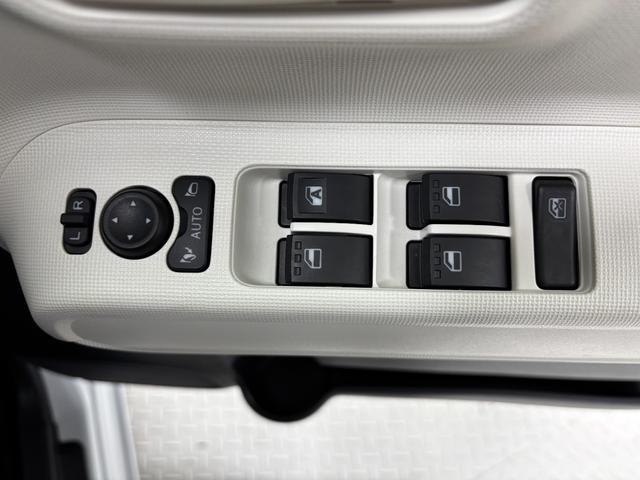 ムーヴキャンバスストライプスX防錆塗装済み オーディオレス USBソケット 両側電動スライドドア オートライト機能 キーフリー プッシュスタート 電動格納ミラー 14インチフルホイールキャップ スマートアシスト(長野県)の中古車