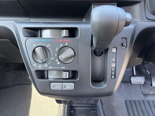 ミライースＬ　ＳＡIIIＣＤチューナー　マニュアルエアコン　ハロゲンヘッドランプ　オートライト　コーナーセンサー　キーレスエントリー　１３インチフルホイールキャップ　スマートアシスト（長野県）の中古車